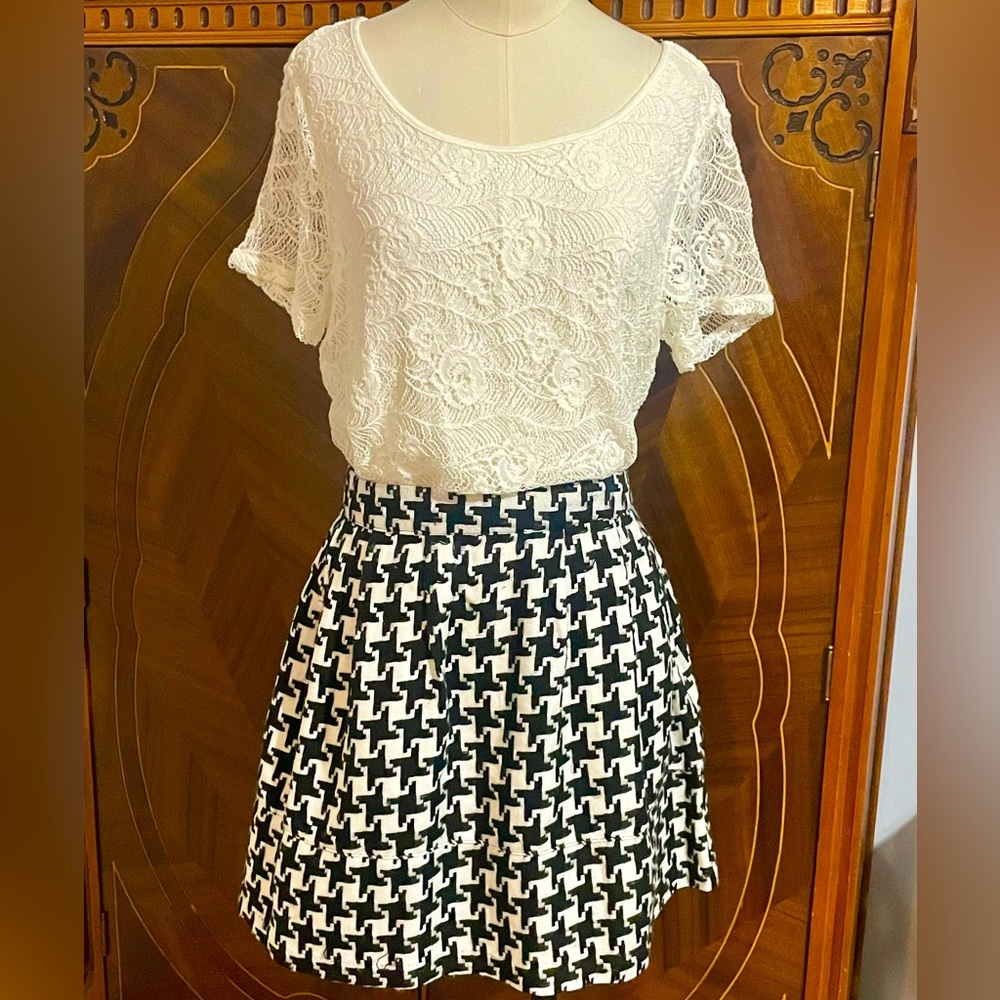 Xhilaration Skirt